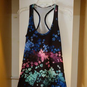 Lululemon Petal Pop tank top in black w teal, blue & pink floral print size 2-4